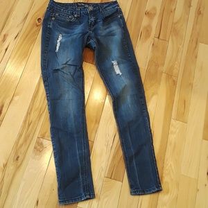 ❤ 5 for $20 Skinny jeans size 7 dark wash
